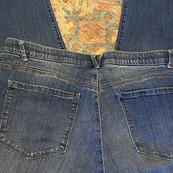 Democracy “Ab”solution Straight Leg Distressed Jeans Size 22W - Picture 6 of 6